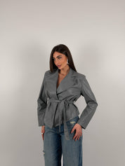 Giacca con cintura in vita