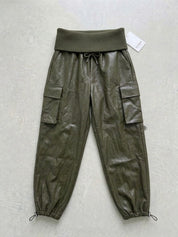 Pantalone ecopelle risvolto