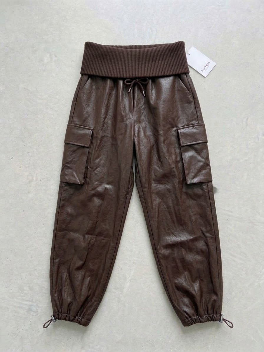 Pantalone ecopelle risvolto