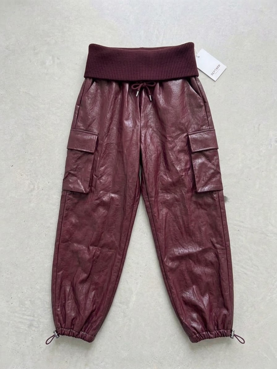 Pantalone ecopelle risvolto