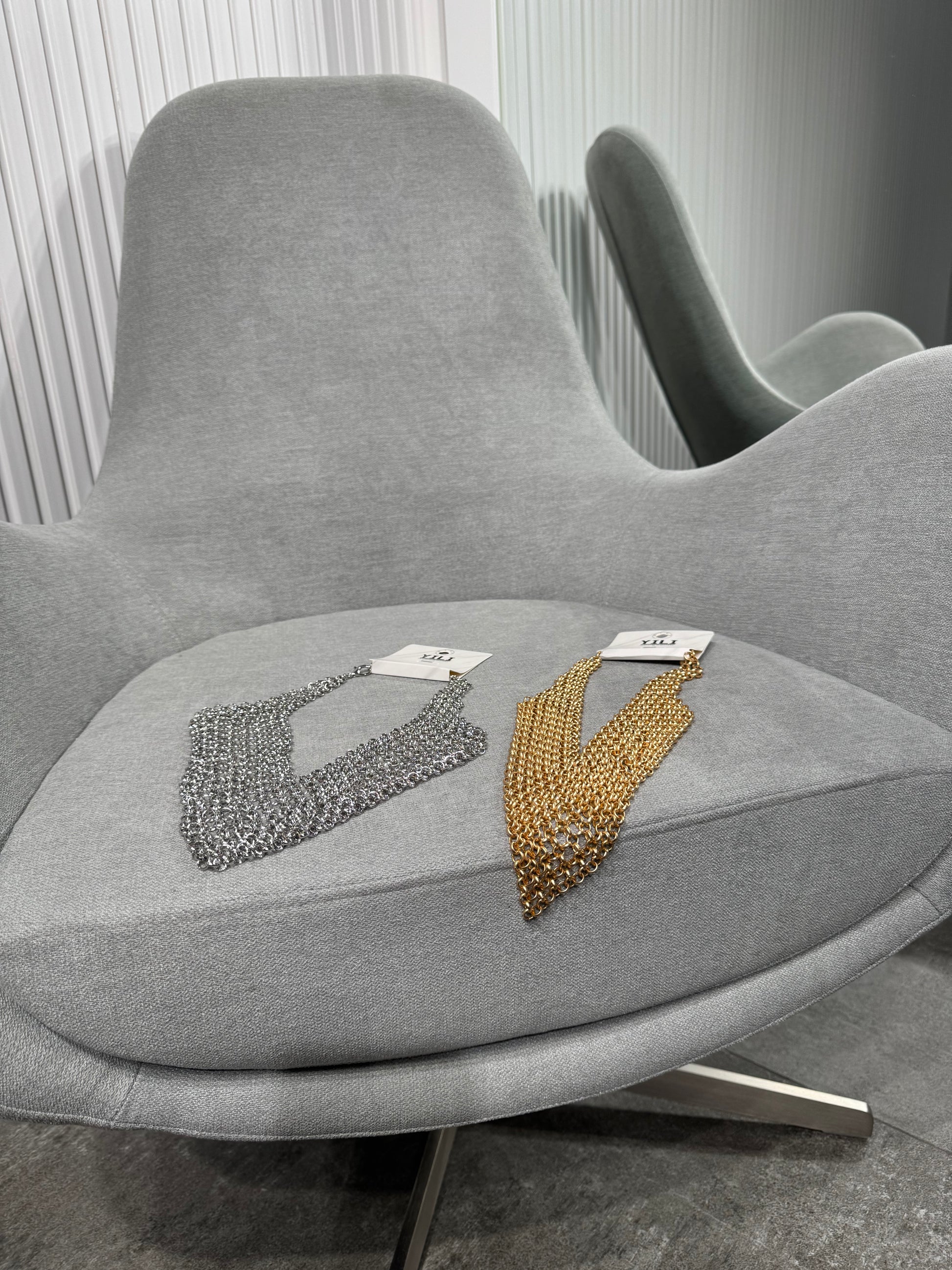 Collana TRIANGLE