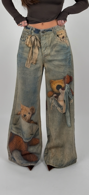 Jeans con stampe orsetti