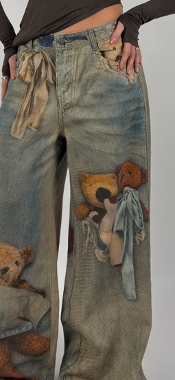 Jeans con stampe orsetti