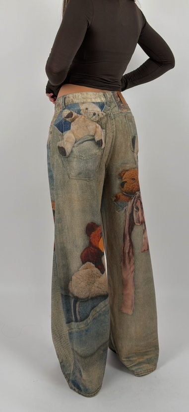 Jeans con stampe orsetti